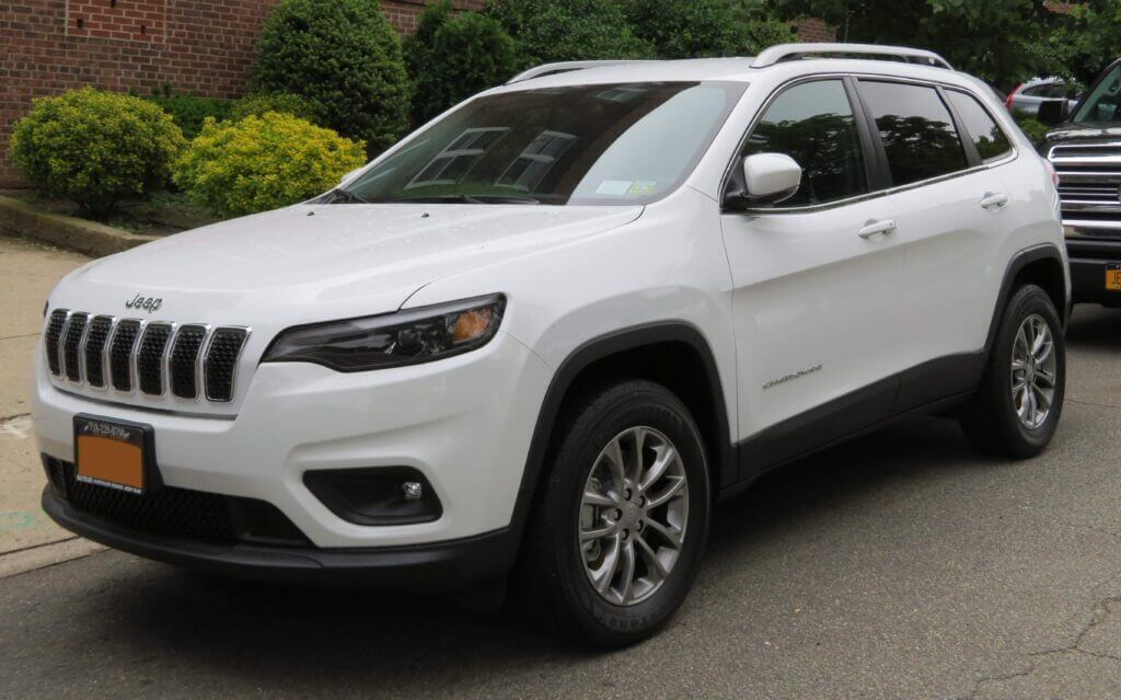 What Gas Does A Jeep Cherokee Take? (Explained) The Driver Adviser